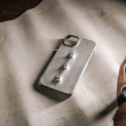 (Half-covered)Distressed genuine leather eyes