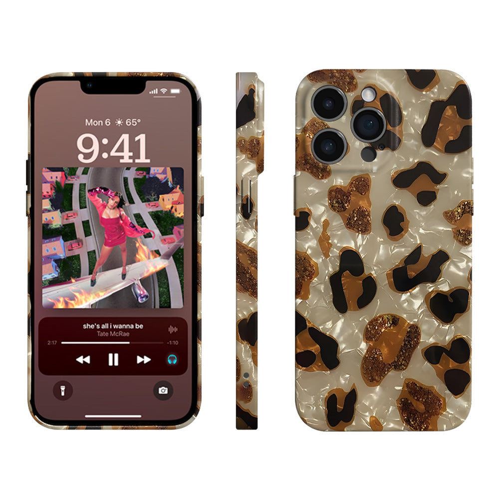 Leopard print shell pattern